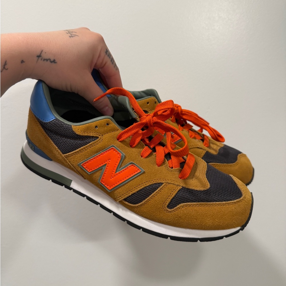 New Balance 928v3 Brown
Leather Athletic Walking Shoes